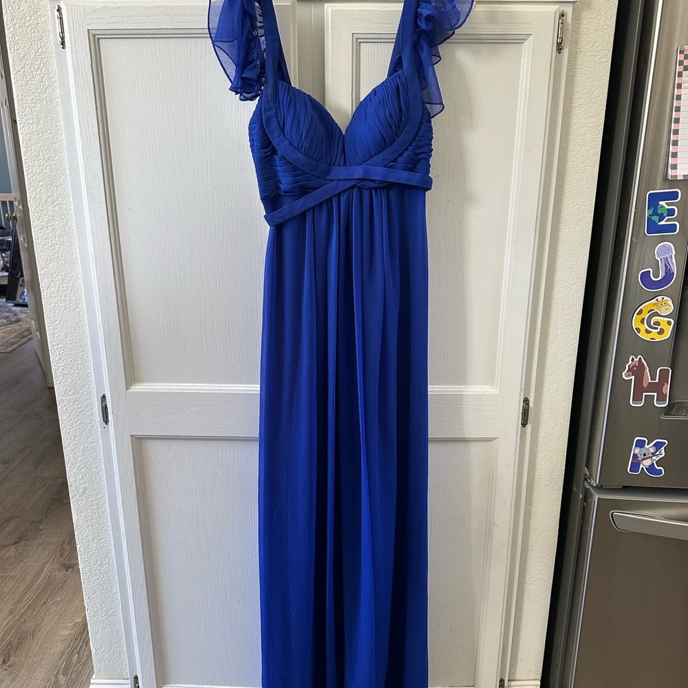 Elegant Blue Evening Gown